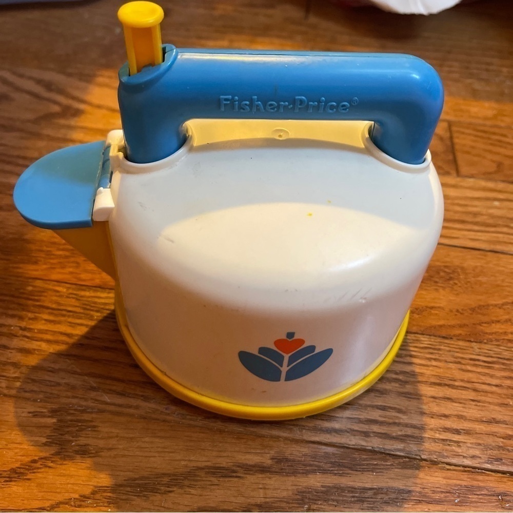 Vintage Fisher Price Whistling Tea Kettle #2113 1987 Fun With Food